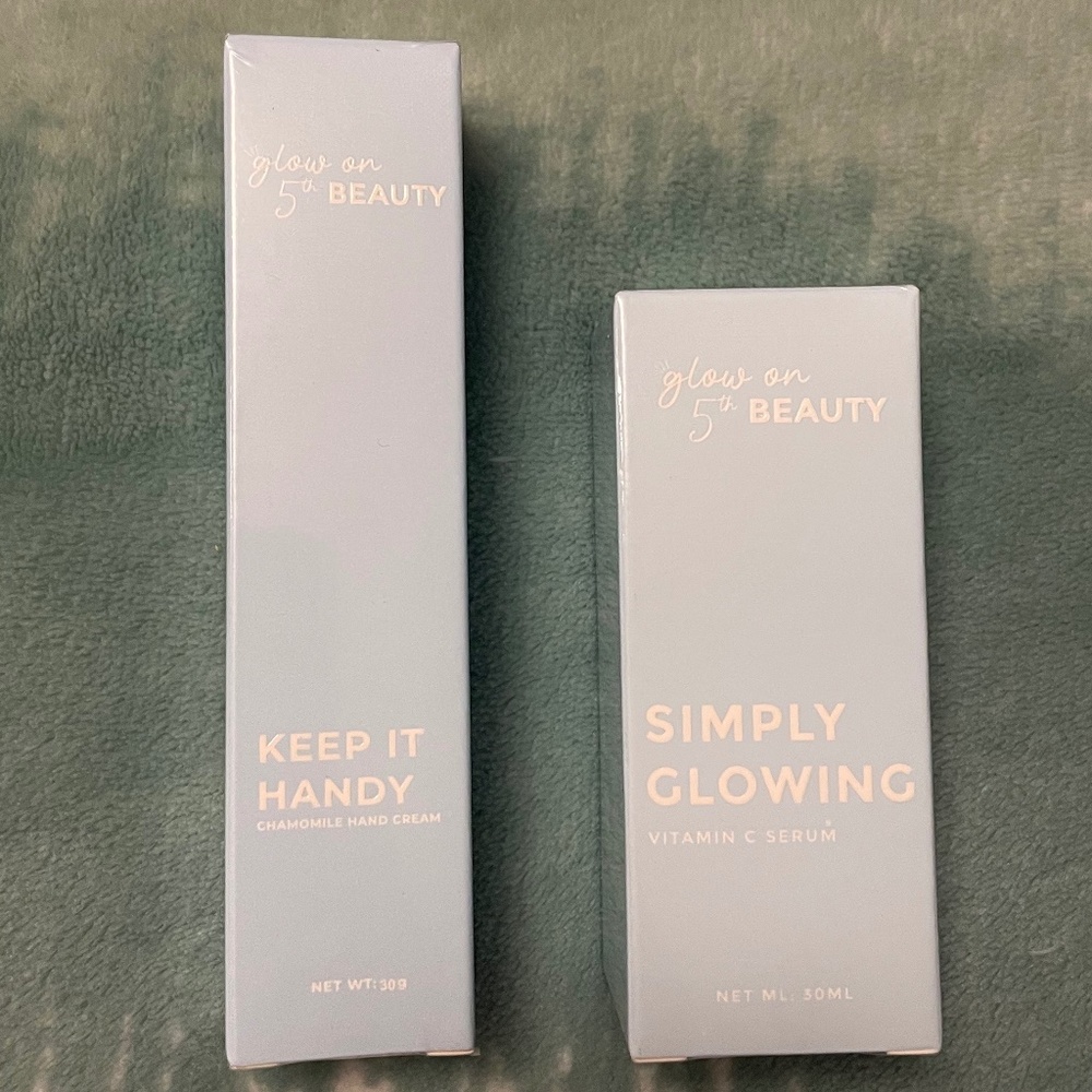 Glow on 5th Simply Glowing Vitamin C Serum & Keep It Handy Hand Cream - BUNDLE - Picture 2 of 10